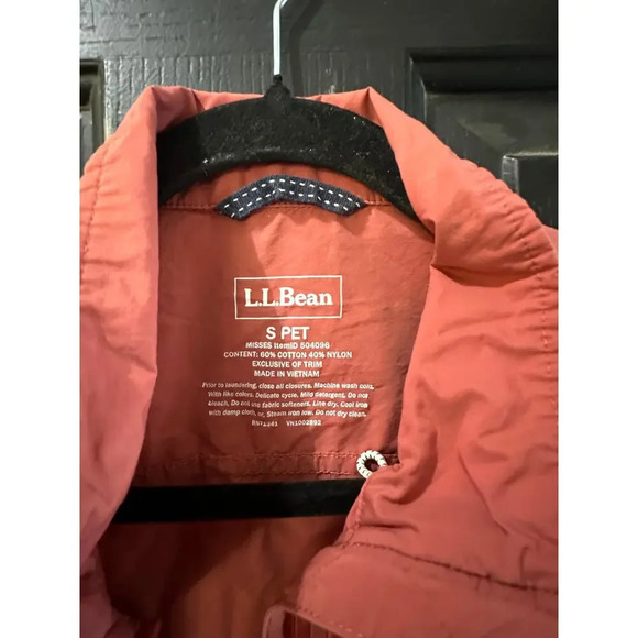 L.L.Bean Rust Coral Zip-Up Windbreaker Jacket Petite Small - Picture 2 of 5